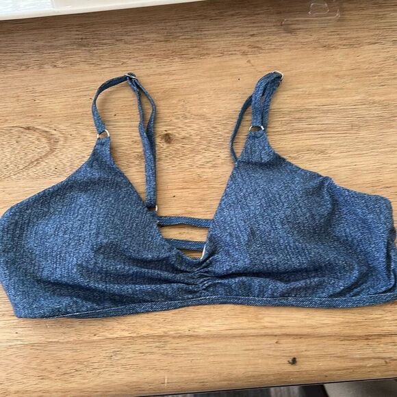NWOT denim looking swimsuit top size M - Picture 1 of 3